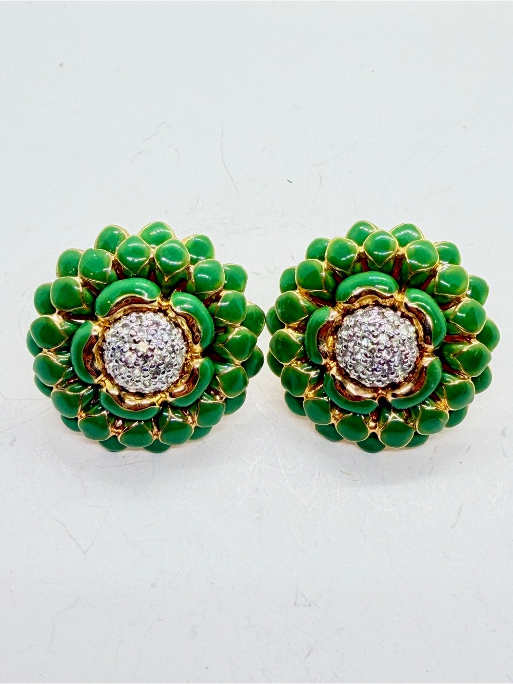 Vintage Judith Leiber Green Enamel Chrysanthemum Flower Clip‎ On Earrings 1.5”